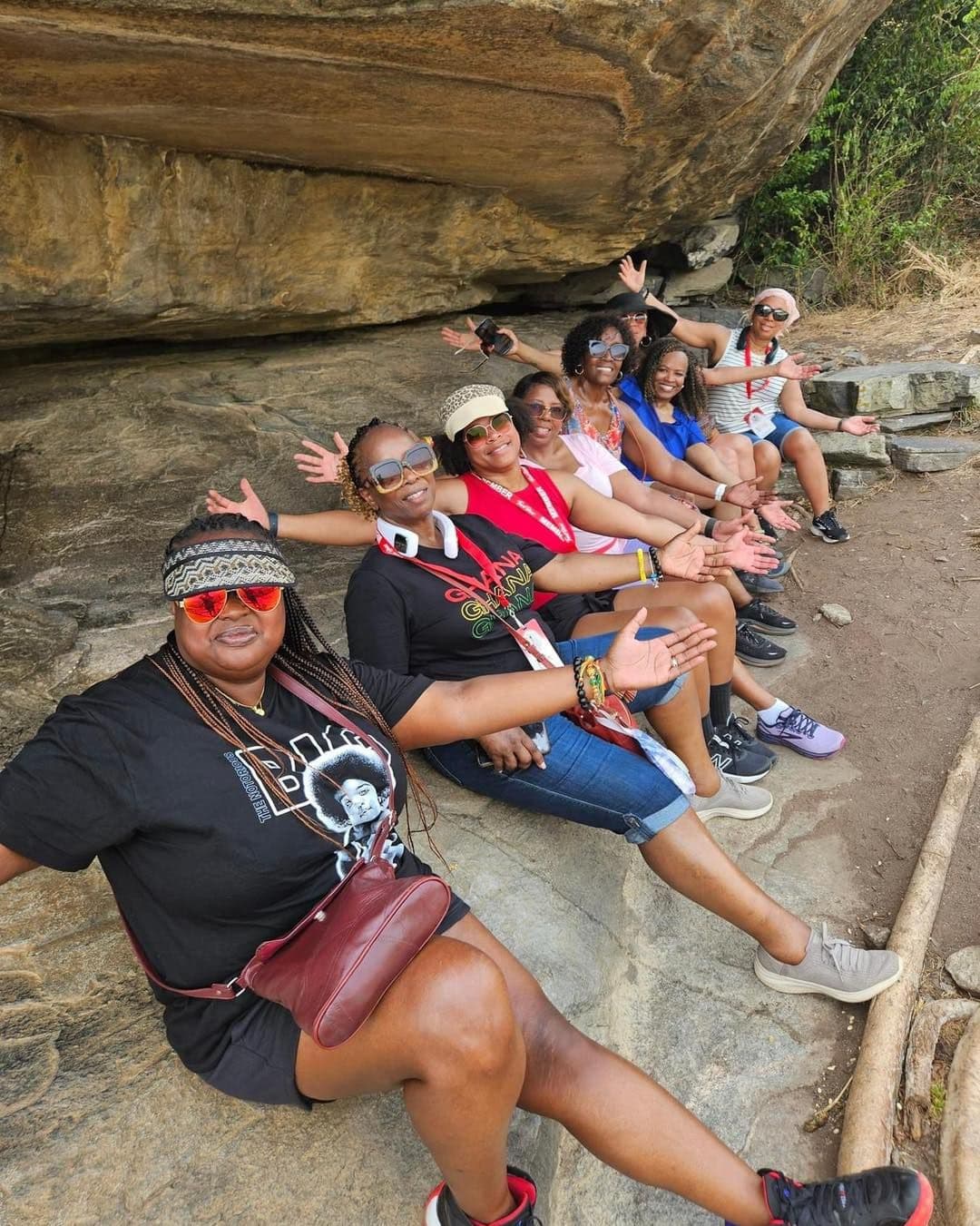 2-Day Accra to Akosombo: Safari, Caves & Lake Volta Cruise